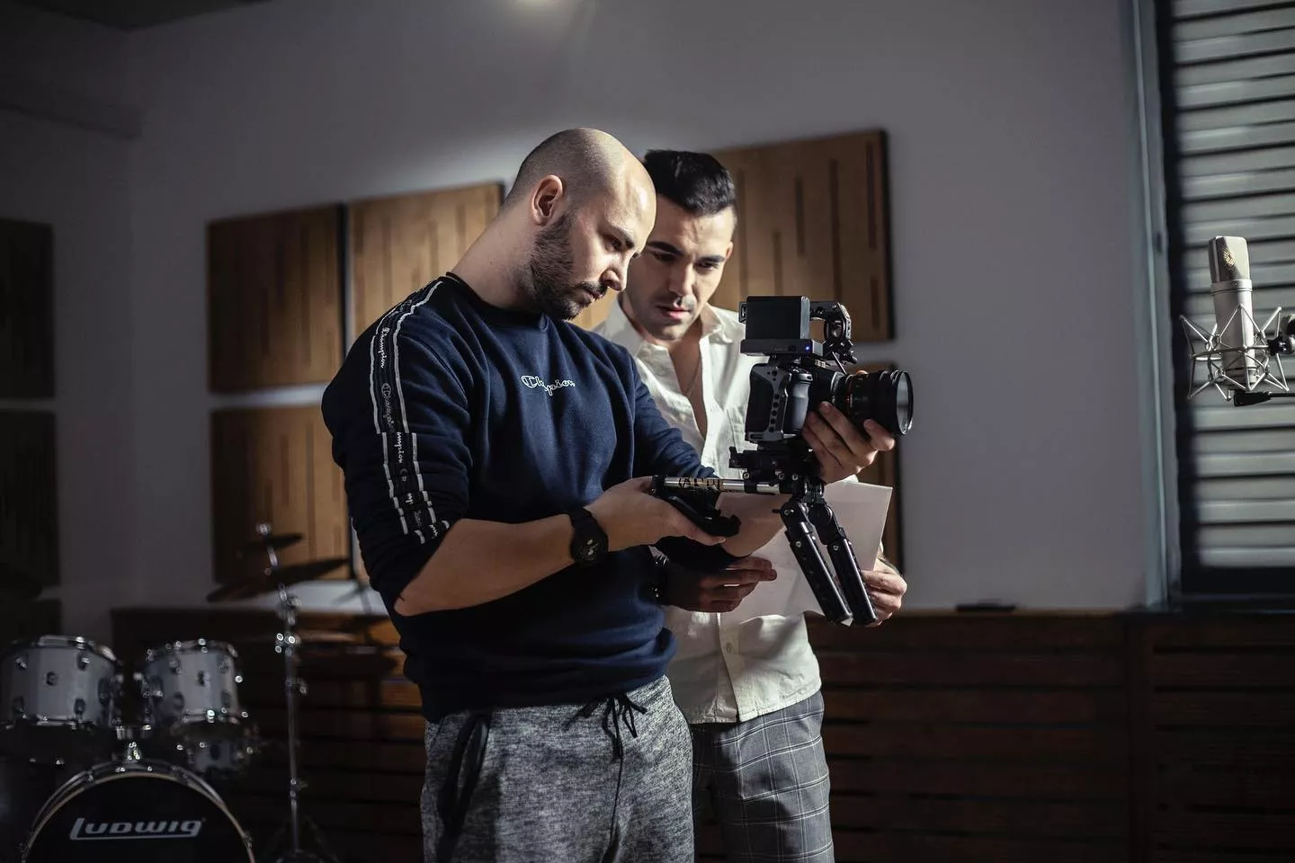 Znany wokalista disco polo zdradził ambitne plany na przyszłość! Artysta pracuje nad nowymi hitami! 